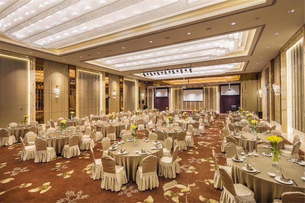 Royal Century Hotel Шанхай Екстер'єр фото