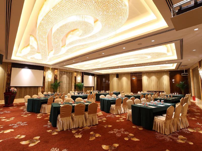Royal Century Hotel Шанхай Екстер'єр фото
